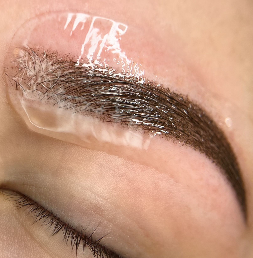 kosmetik studio augenbraun